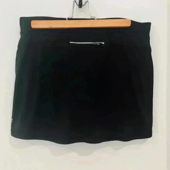 Champion C9 Women’s Run Skort  - BLACK - Size Medium - Picture 3 of 6